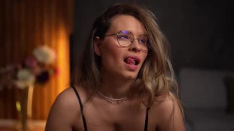 Snapshot of brandywhite chatting on November 2025 05:55:01 AM Alex online show from November 2025 05:55:01 AM