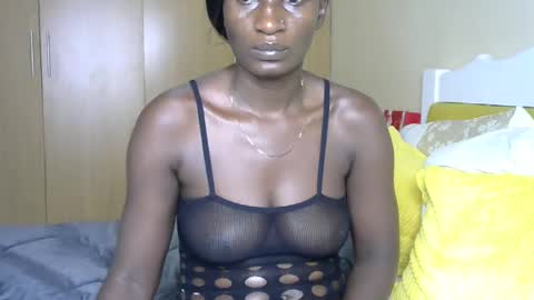 brat_bubble online show from February 2025 02:21:01 PM