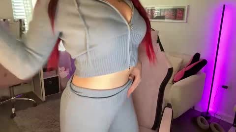 Snapshot of bratbarbie chatting on February 2026 10:05:02 PM Goddess Samantha online show from February 2026 10:05:02 PM