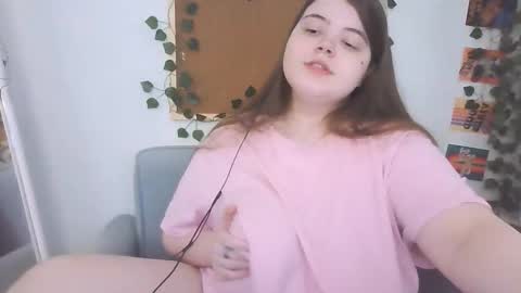 Snapshot of brattyprincess_emma chatting on October 2025 09:28:02 AM Emma online show from October 2025 09:28:02 AM