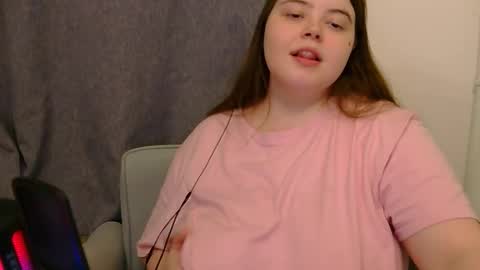 Snapshot of brattyprincess_emma chatting on October 2025 07:27:02 PM Emma online show from October 2025 07:27:02 PM