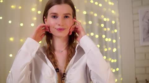 Snapshot of brave_journey chatting on March 2025 06:33:02 PM Eli online show from March 2025 06:33:02 PM