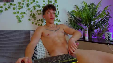 Johny Bravo online show from September 2025 03:03:01 PM