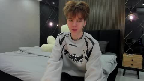 Snapshot of braxiboy chatting on December 2024 09:50:01 AM Brax online show from December 2024 09:50:01 AM