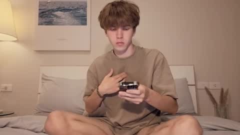 Snapshot of braxiboy chatting on November 2025 11:32:02 AM Brax online show from November 2025 11:32:02 AM