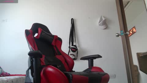 brayan_chevignon online show from November 2025 02:43:02 PM