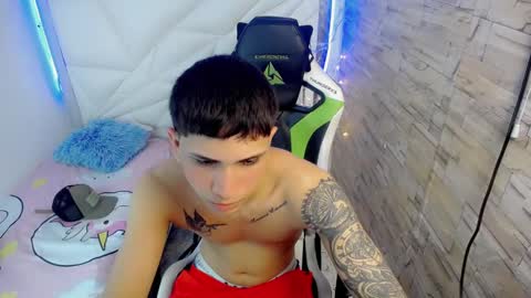 Snapshot of brayan_lopezz chatting on January 2025 03:54:01 PM BRAYAN online show from January 2025 03:54:01 PM