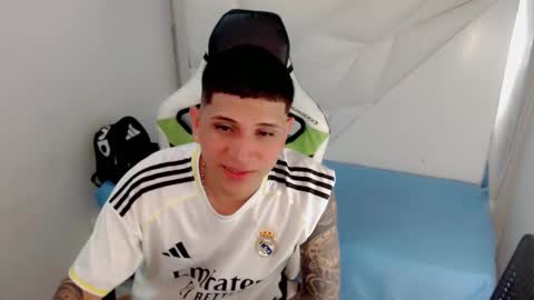 Snapshot of brayan_lopezz chatting on January 2026 01:05:01 PM BRAYAN online show from January 2026 01:05:01 PM