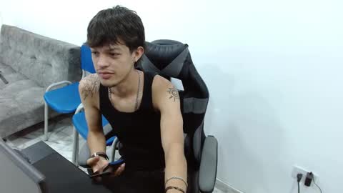 brayan_oconer08 online show from October 2025 02:19:01 AM