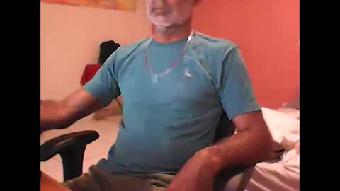Snapshot of brazil_stud chatting on January 2026 08:13:02 PM brazil_stud online show from January 2026 08:13:02 PM