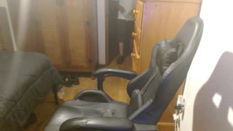 Breadw1nnah online show from September 2025 04:38:01 AM