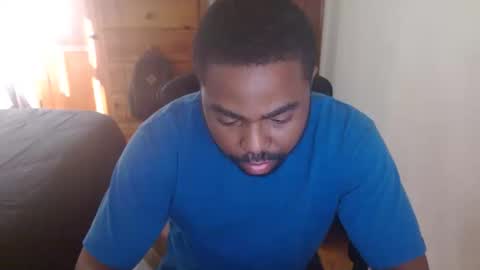 Breadw1nnah online show from October 2025 03:43:01 PM