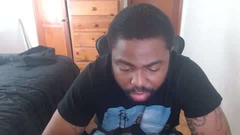 Breadw1nnah online show from November 2025 08:43:02 PM