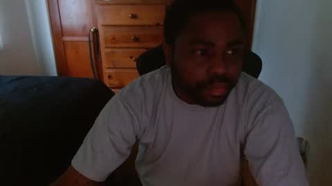 Breadw1nnah online show from November 2025 03:55:02 PM