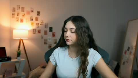 Snapshot of breakfastwithflowers chatting on April 2026 04:48:01 PM Rachel online show from April 2026 04:48:01 PM