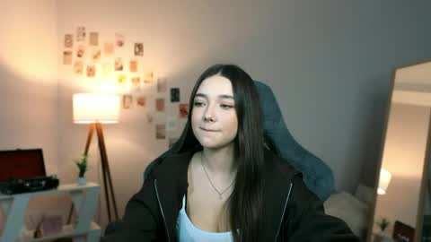 Snapshot of breakfastwithflowers chatting on April 2026 07:58:01 PM Rachel online show from April 2026 07:58:01 PM