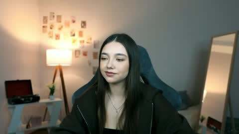 Snapshot of breakfastwithflowers chatting on April 2026 07:40:01 PM Rachel online show from April 2026 07:40:01 PM