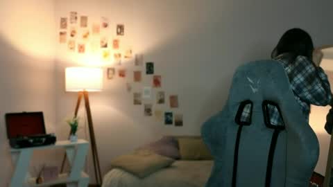 Snapshot of breakfastwithflowers chatting on April 2026 07:30:02 PM Rachel online show from April 2026 07:30:02 PM