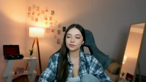 Snapshot of breakfastwithflowers chatting on April 2026 07:40:02 PM Rachel online show from April 2026 07:40:02 PM