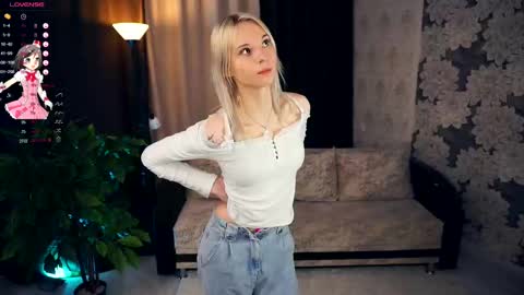 Snapshot of breckbunyard chatting on February 2025 07:53:01 PM Mia Bunyard online show from February 2025 07:53:01 PM