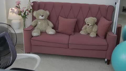 Snapshot of bree_sky chatting on April 2026 11:33:01 AM Bree online show from April 2026 11:33:01 AM