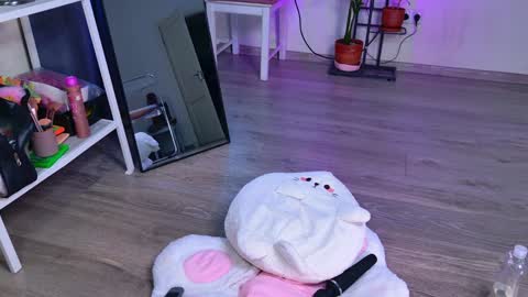 Ashley Dolce and Lou online show from December 2025 07:53:02 PM