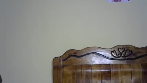 breelia online show from January 2025 02:10:01 AM