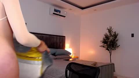 Brenda with a huge suckable cock you will love online show from February 2025 07:33:02 AM