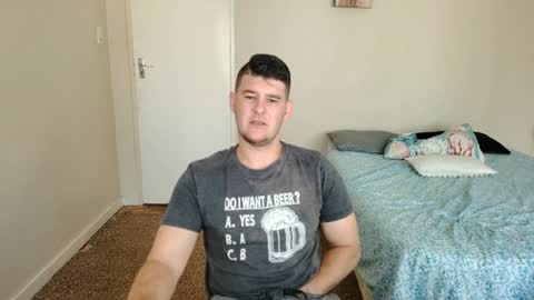 Snapshot of brendansexyboy098754 chatting on January 2025 07:52:02 AM ask me lol online show from January 2025 07:52:02 AM