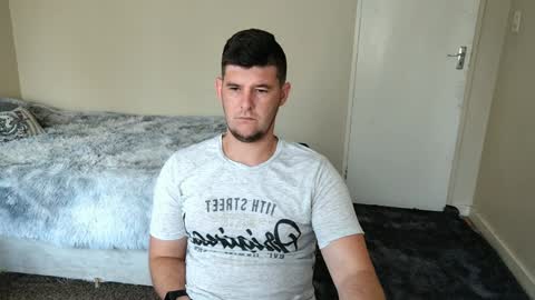 Snapshot of brendansexyboy098754 chatting on January 2025 02:11:01 PM ask me lol online show from January 2025 02:11:01 PM