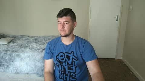 Snapshot of brendansexyboy098754 chatting on January 2025 05:51:01 AM ask me lol online show from January 2025 05:51:01 AM