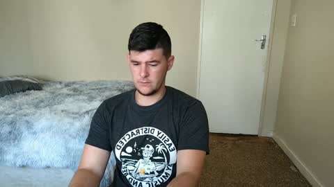 Snapshot of brendansexyboy098754 chatting on January 2025 05:08:01 AM ask me lol online show from January 2025 05:08:01 AM