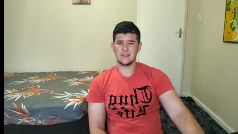 Snapshot of brendansexyboy098754 chatting on January 2025 04:08:01 AM ask me lol online show from January 2025 04:08:01 AM