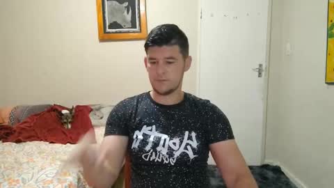 Snapshot of brendansexyboy098754 chatting on March 2025 02:06:02 AM ask me lol online show from March 2025 02:06:02 AM