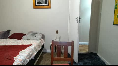 Snapshot of brendansexyboy098754 chatting on March 2025 04:02:02 AM ask me lol online show from March 2025 04:02:02 AM