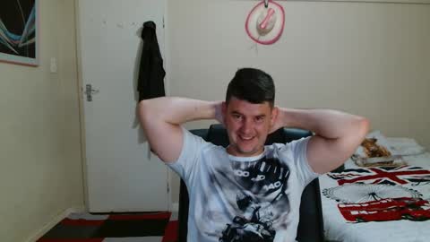 Snapshot of brendansexyboy098754 chatting on February 2026 04:30:02 AM ask me lol online show from February 2026 04:30:02 AM