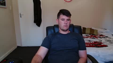 Snapshot of brendansexyboy098754 chatting on March 2026 10:32:01 AM ask me lol online show from March 2026 10:32:01 AM