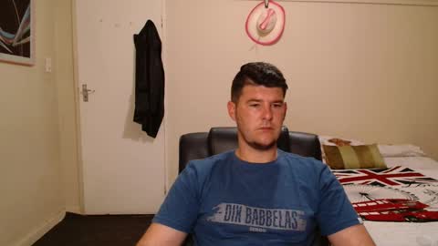 Snapshot of brendansexyboy098754 chatting on March 2026 04:37:01 AM ask me lol online show from March 2026 04:37:01 AM