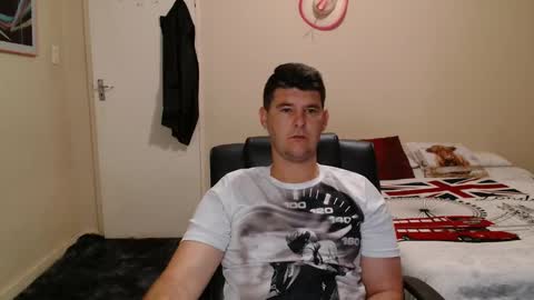 Snapshot of brendansexyboy098754 chatting on March 2026 01:31:02 AM ask me lol online show from March 2026 01:31:02 AM