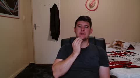 Snapshot of brendansexyboy098754 chatting on March 2026 05:44:02 AM ask me lol online show from March 2026 05:44:02 AM