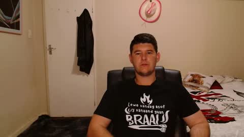 Snapshot of brendansexyboy098754 chatting on March 2026 01:32:01 AM ask me lol online show from March 2026 01:32:01 AM