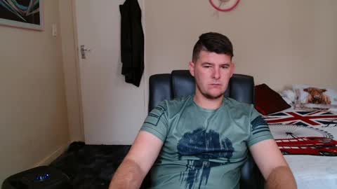 Snapshot of brendansexyboy098754 chatting on March 2026 06:46:02 AM ask me lol online show from March 2026 06:46:02 AM