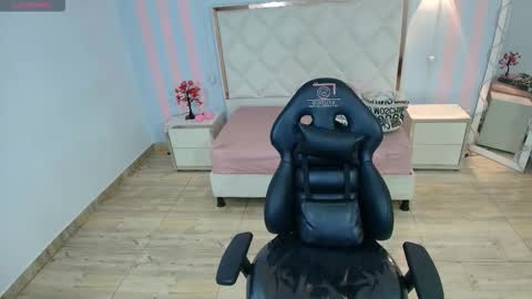 Snapshot of brendda_tay chatting on February 2026 03:12:02 AM BRENDDA online show from February 2026 03:12:02 AM