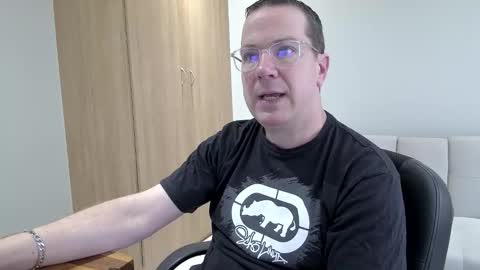 Brett online show from November 2025 10:17:01 AM