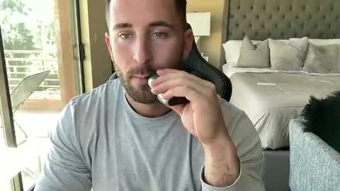 Snapshot of brettmycles chatting on October 2025 05:47:03 PM Brett Mycles online show from October 2025 05:47:03 PM