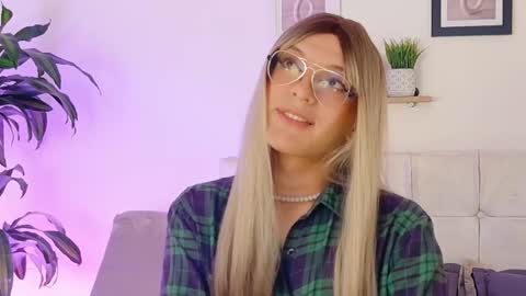 Snapshot of breydihard chatting on September 2025 04:03:02 AM breydihard online show from September 2025 04:03:02 AM