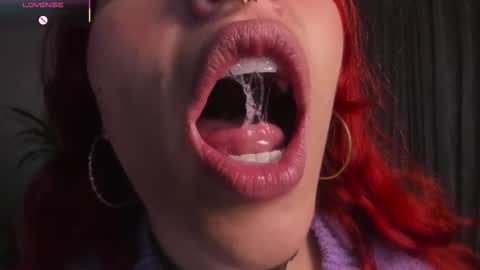 Snapshot of bri_von_dhara_ chatting on October 2025 11:52:02 AM Bri online show from October 2025 11:52:02 AM