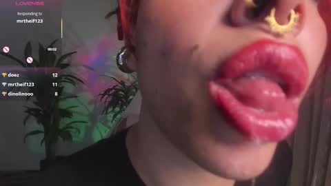 Snapshot of bri_von_dhara_ chatting on October 2025 01:45:02 PM Bri online show from October 2025 01:45:02 PM