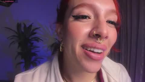 Snapshot of bri_von_dhara_ chatting on October 2025 12:17:01 PM Bri online show from October 2025 12:17:01 PM