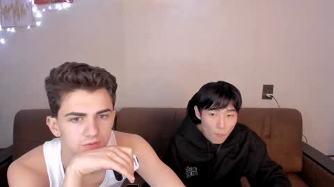 Snapshot of brian_stars chatting on February 2025 11:02:01 PM Brian boy online show from February 2025 11:02:01 PM